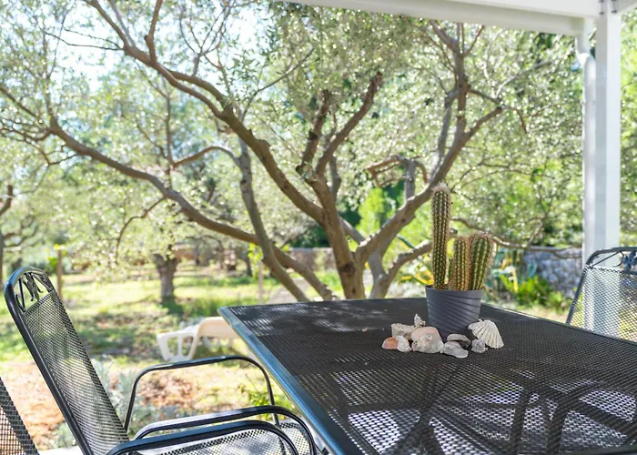 Nikolina By Interhome Vir