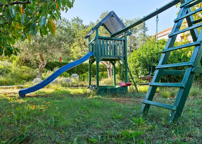 Nikolina By Interhome Vir