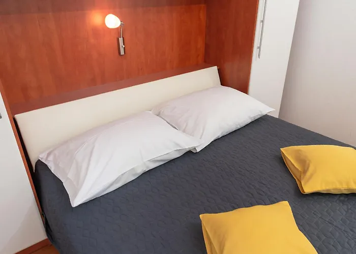 Nikolina By Interhome * Vir